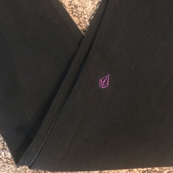 Genuine Volcom Brand Jeans - Picture 3 of 6